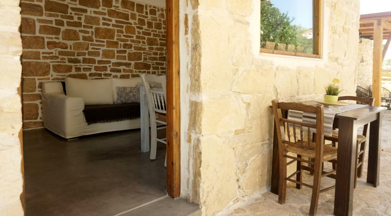 Studio Panagiota - Oasis Holiday Houses Kokkinos Pirgos Exterior photo